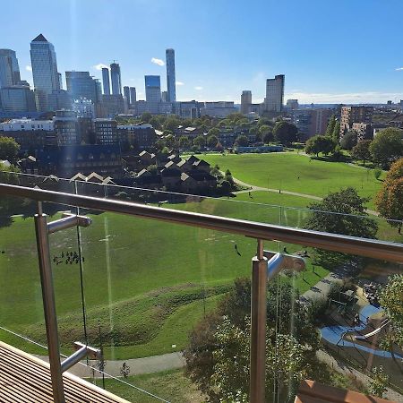 Cozy Double Room With Large En Suite Near Canary Wharf London With Amazing Views In A Shared Apartment Bagian luar foto